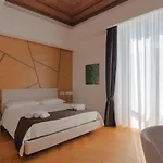L'arte Dell'eleganza 住宿加早餐酒店 卡塔尼亚
