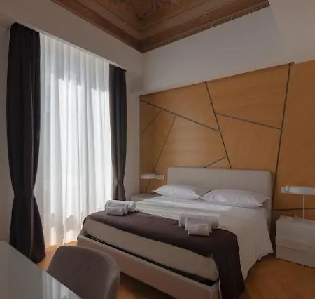 L'arte Dell'eleganza Bed and Breakfast 3*